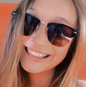 Meet your Posher, Teagan